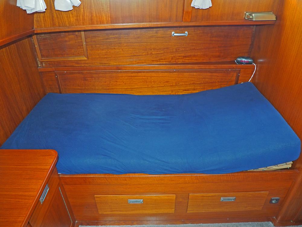 Aft cabin, Accommodation